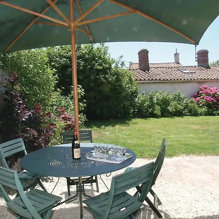 Gorgeous In Holiday home La Jonchere